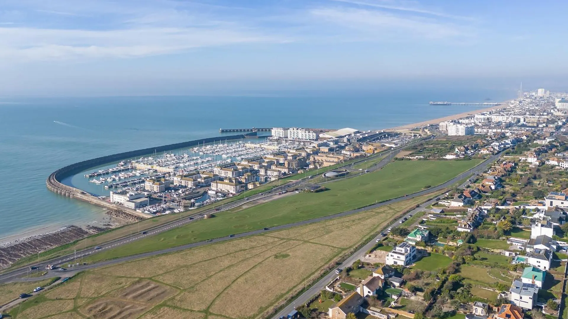Wave Watcher- 4 Bed Sea View Home Brighton